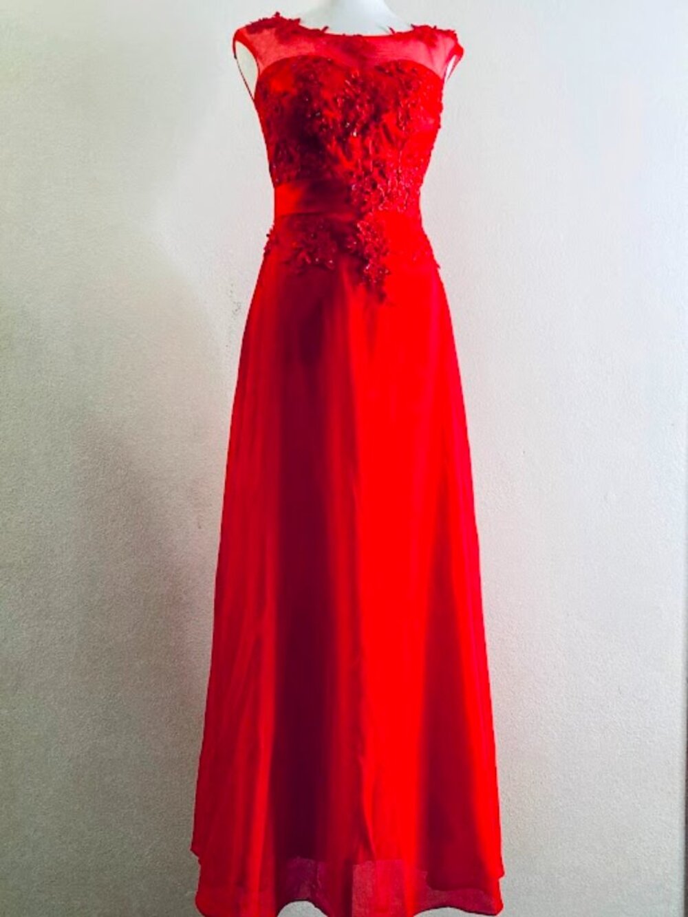 #0011 Elegant Vibrant Red Illusion Lace Evening Dress |